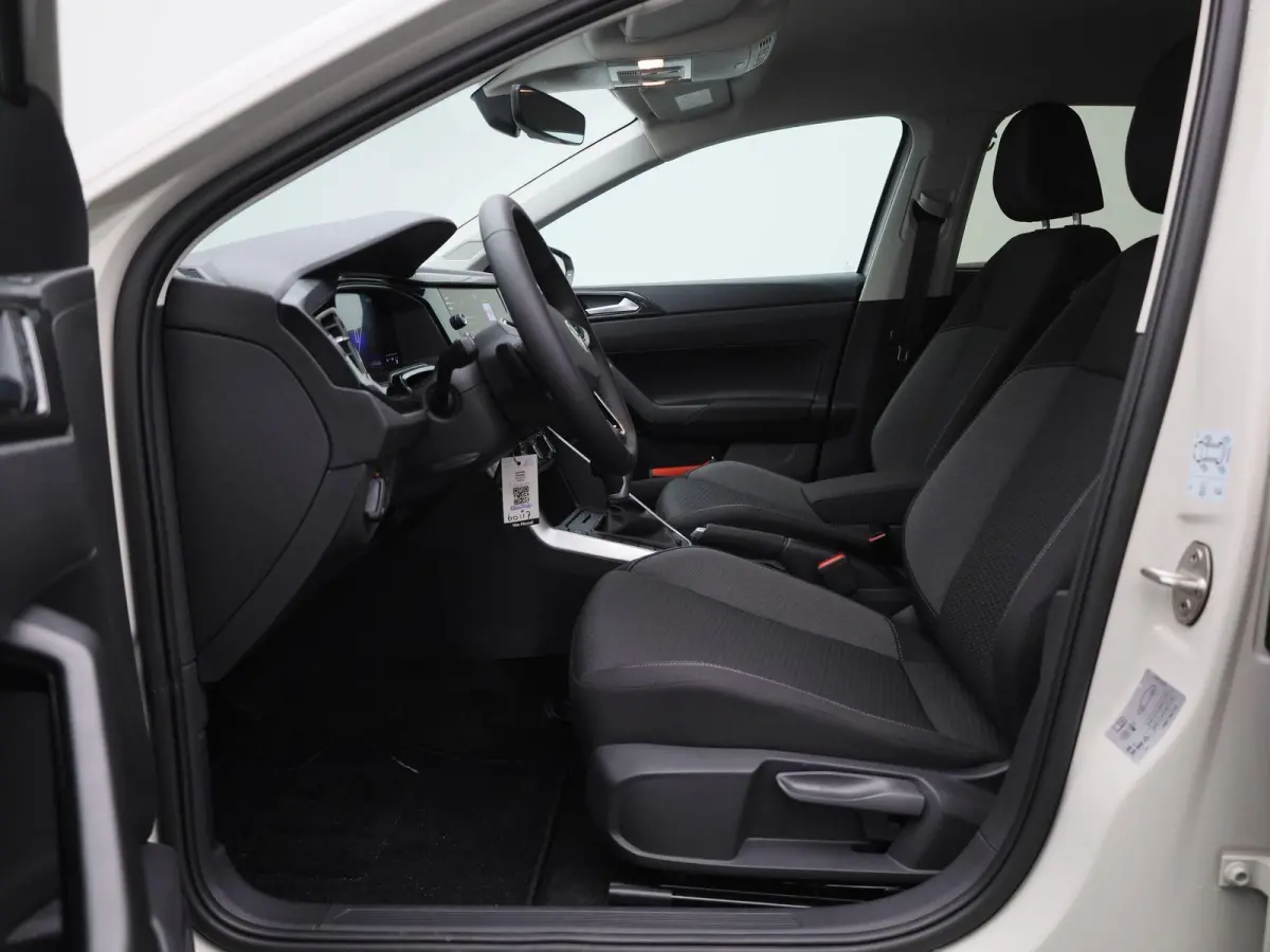 1.0 TSI Life Edition 95 PK | Automaat | Airco | Adaptieve Cruise Control | Lane Assist | Apple Carplay | Parkeersensoren achter | Achteruitrijcamera |