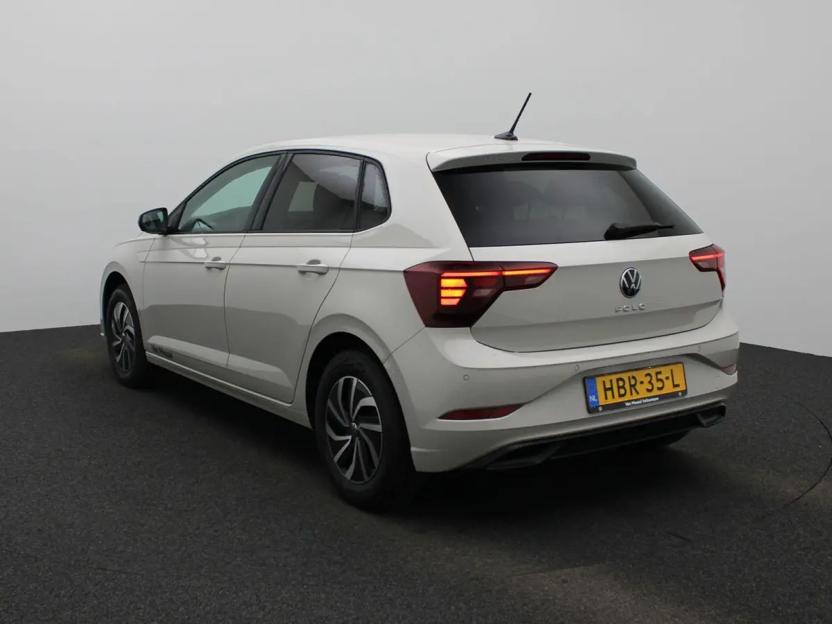 1.0 TSI Life Edition 95 PK | Automaat | Airco | Adaptieve Cruise Control | Lane Assist | Apple Carplay | Parkeersensoren achter | Achteruitrijcamera |