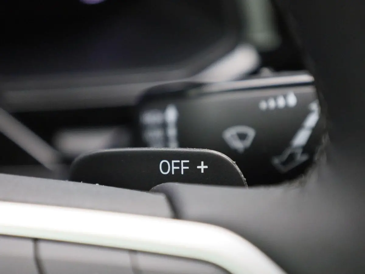 1.0 TSI Life Edition 95 PK | Automaat | Airco | Adaptieve Cruise Control | Lane Assist | Apple Carplay | Parkeersensoren achter | Achteruitrijcamera |