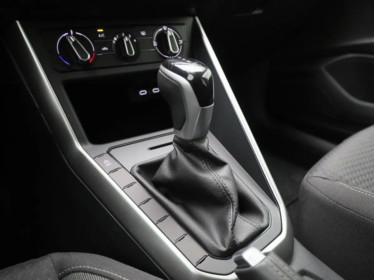 1.0 TSI Life Edition 95 PK | Automaat | Airco | Adaptieve Cruise Control | Lane Assist | Apple Carplay | Parkeersensoren achter | Achteruitrijcamera |