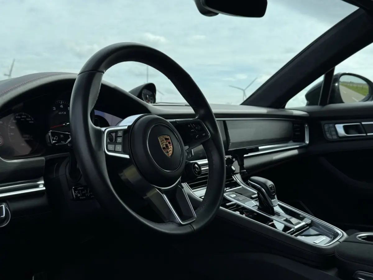 4.0 GTS Pano Sport-chrono BOSE