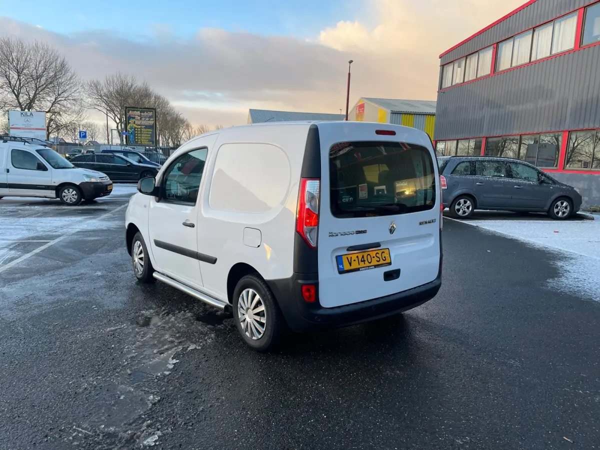 1.5 dCi 75 Energy Comfort Compact NAVI / PDC / ELEC RAMEN /