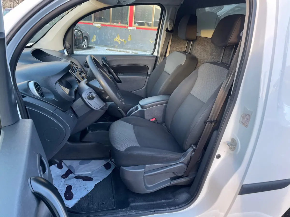 1.5 dCi 75 Energy Comfort Compact NAVI / PDC / ELEC RAMEN /