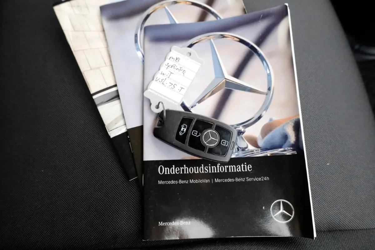 215 CDI 150pk L2H2 9G Automaat Airco/CarPlay 12-2022