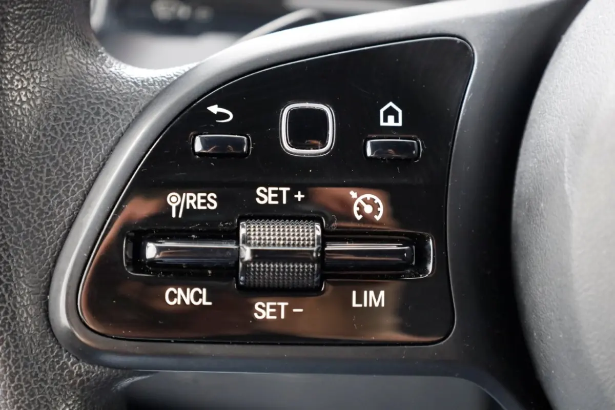 215 CDI 150pk L2H2 9G Automaat Airco/CarPlay 12-2022