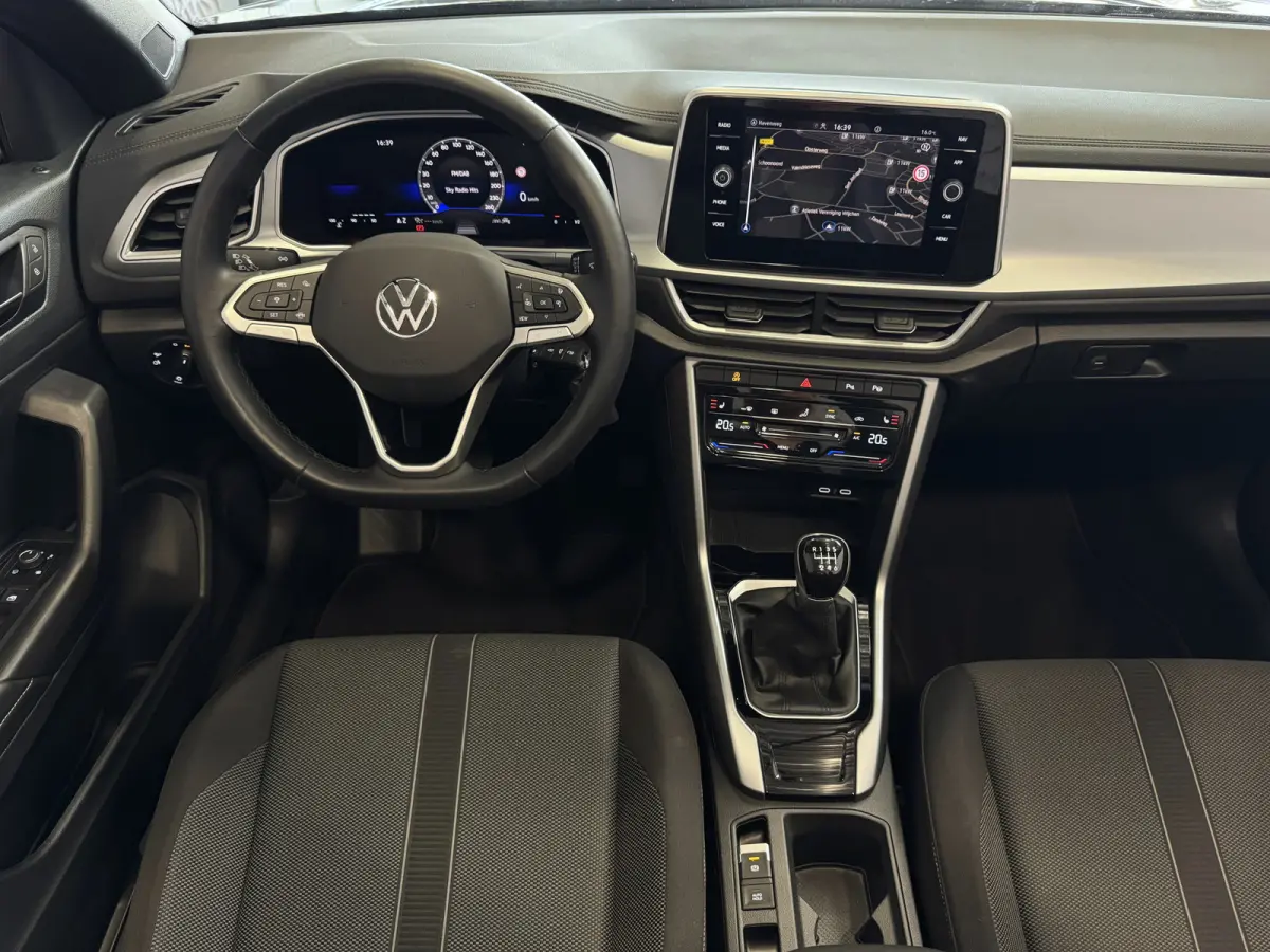 TSI VIR.COCKPIT CARPLAY NAVI IQ.LED STOEL/STUUR.VERW DAB ADAP.CRUISE ✅Top Auto's Wijchen. 30 Jaar Specialist in Volkswagen  : Alle Type's : R-Line Edition / Style / First Edition / Highlin
