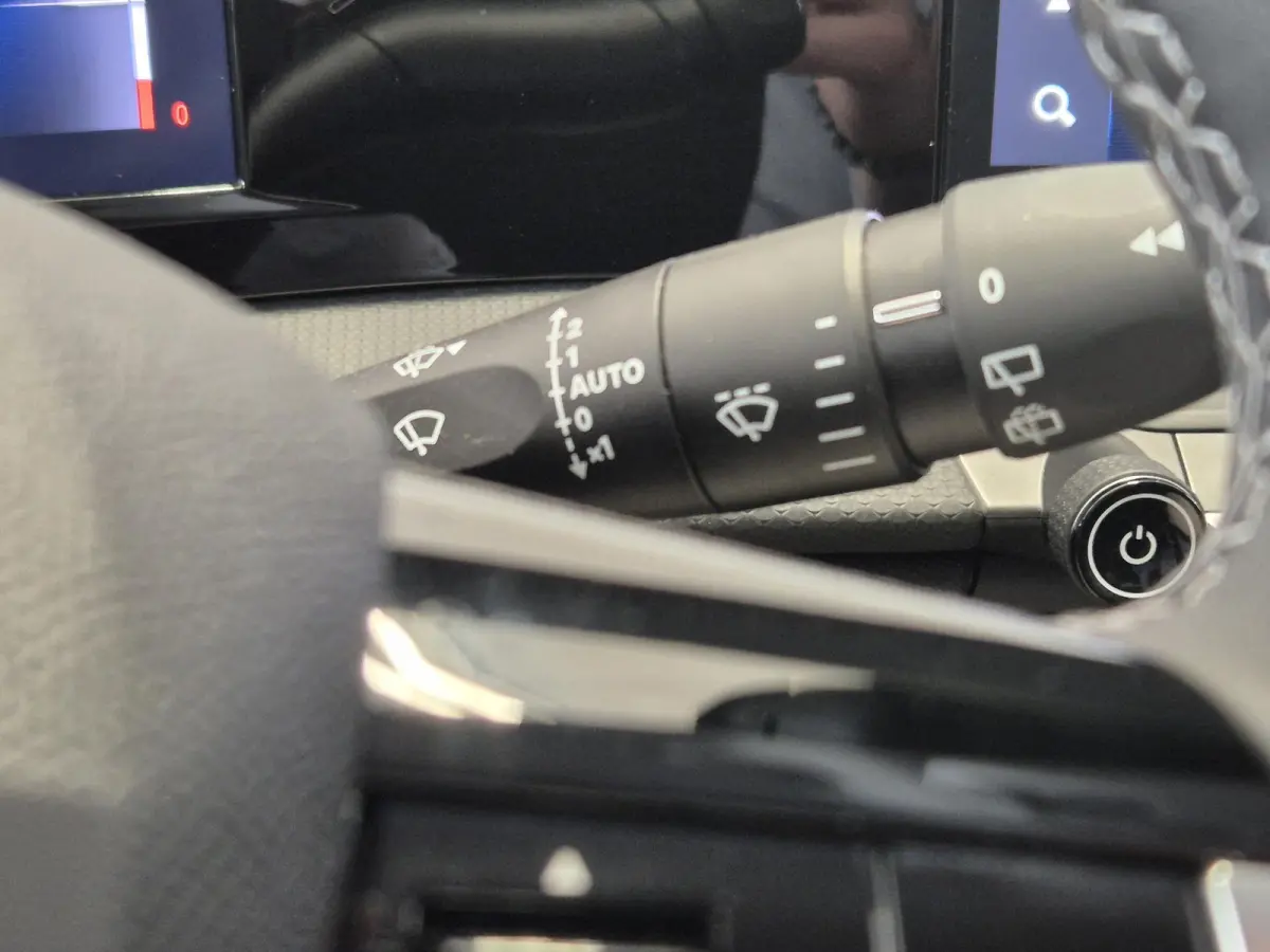 1.2 Turbo Edition | Apple CarPlay / Android Auto | Stoel- en stuurverwarming | AGR Comfortstoel | Parkeersensoren voor en achter |