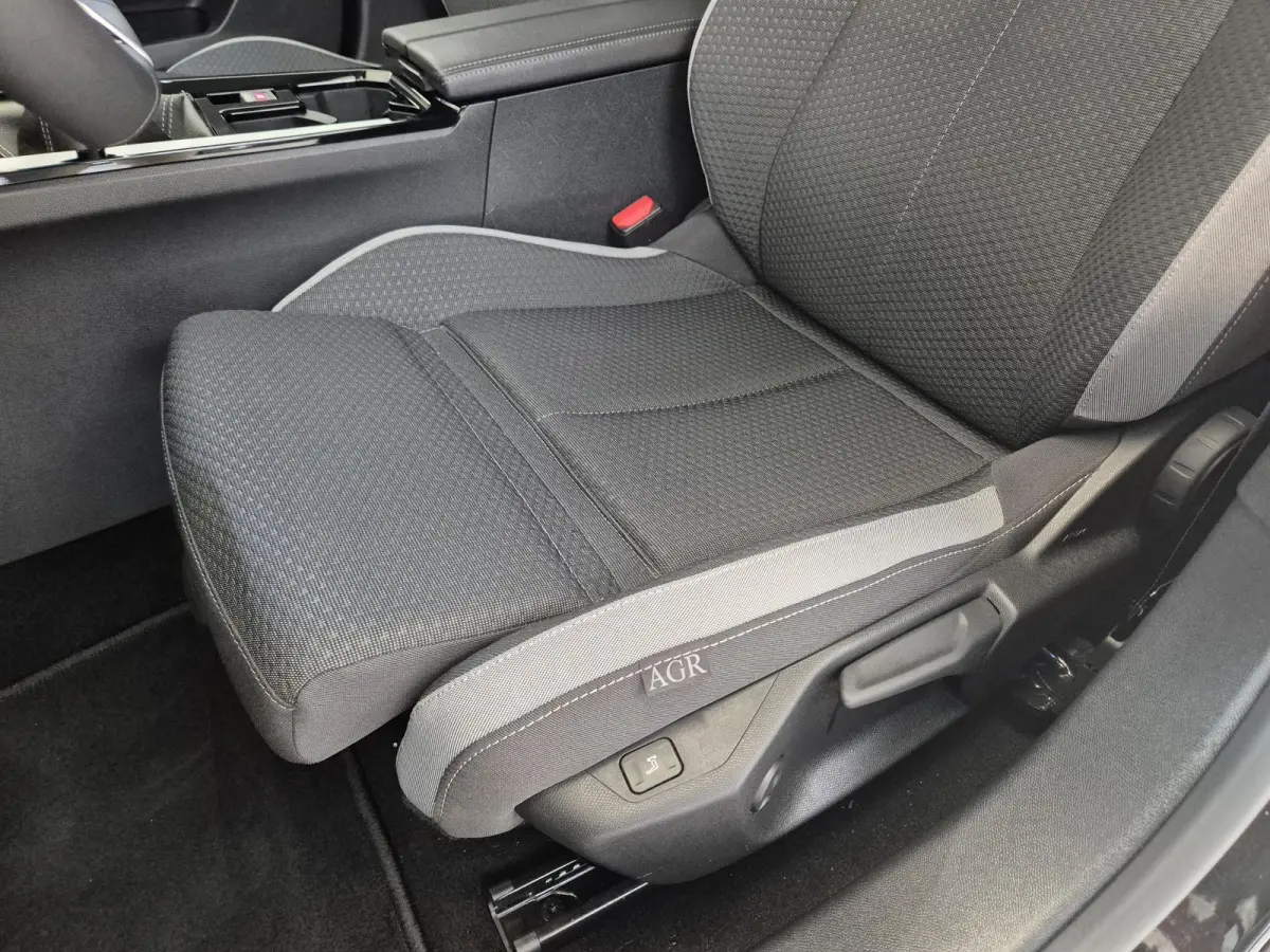 1.2 Turbo Edition | Apple CarPlay / Android Auto | Stoel- en stuurverwarming | AGR Comfortstoel | Parkeersensoren voor en achter |