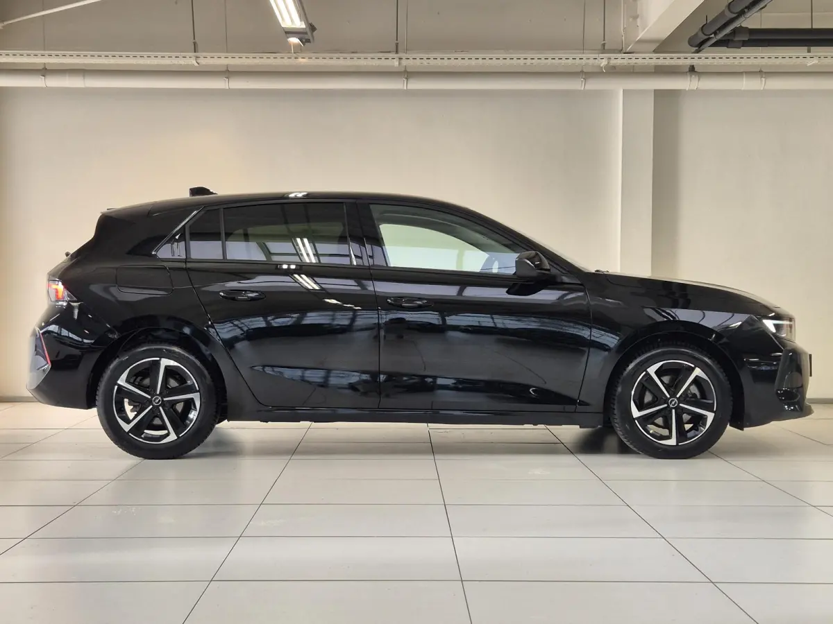 1.2 Turbo Edition | Apple CarPlay / Android Auto | Stoel- en stuurverwarming | AGR Comfortstoel | Parkeersensoren voor en achter |