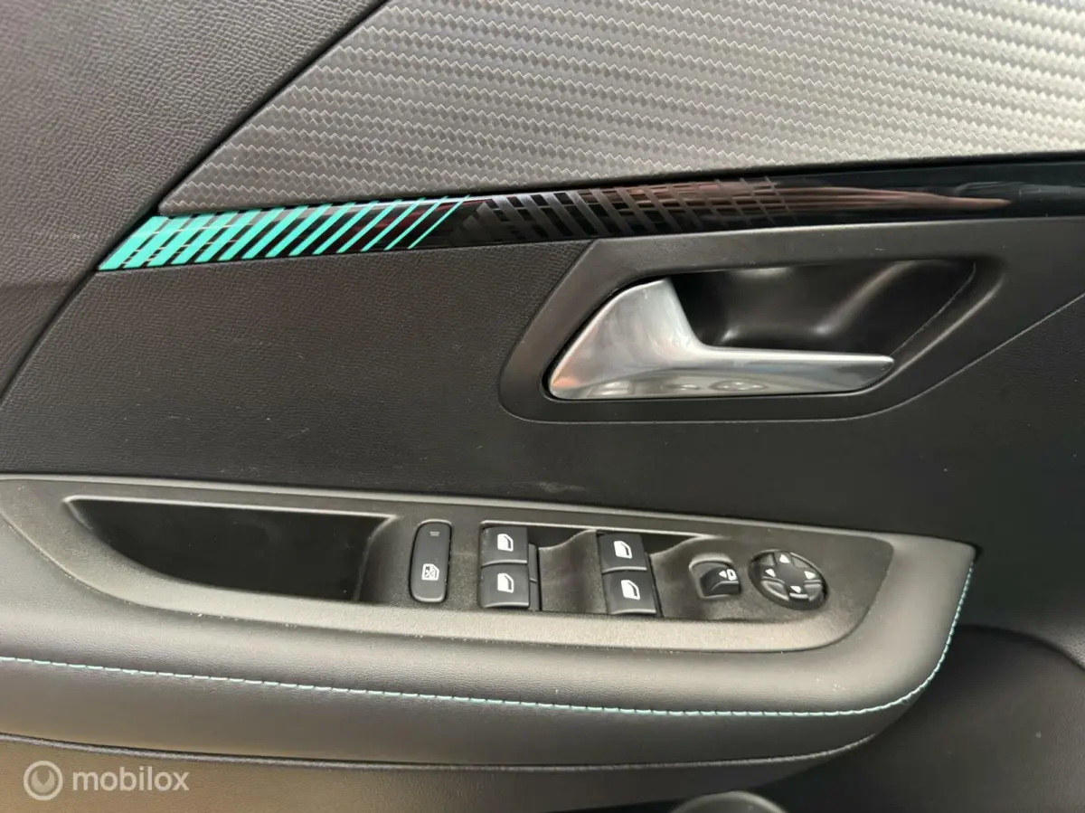 1.2 PureTech Blue Lease Allure