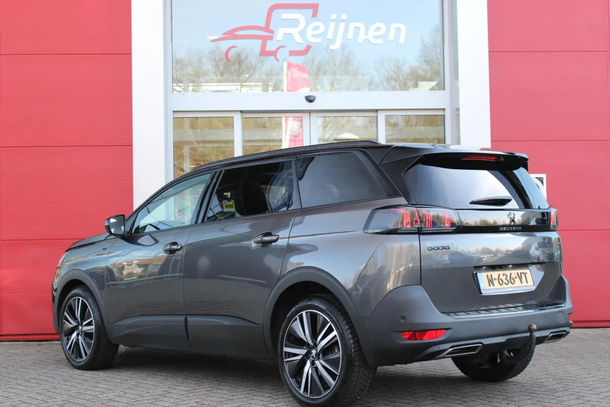 1.2 130PK AUTOMAAT GT PACK BUSINESS | PANORAMISCH SCHUIF/KANTEL DAK | AFNEEMBARE TREKHAAK | ALCANTARA BEKLEDING | FULL LED KOPLAMPEN | FOCAL AUDIO SYSTEM | 19" LICHTMETALEN VELGEN | CLIMATE 