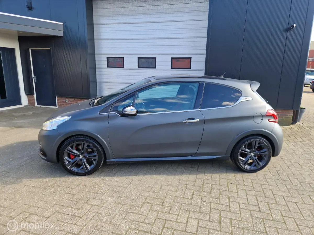 1.6 e-THP GTi