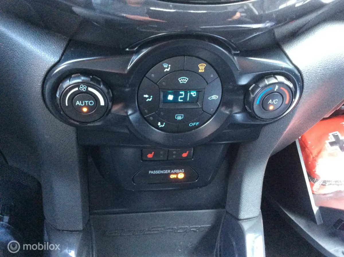 1.0 EcoBoost Titanium S Navi Camera 17" half leder