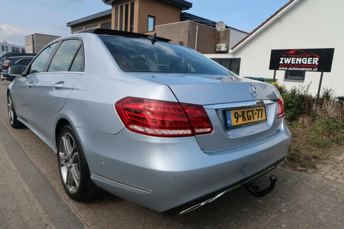 200 Aut FACELIFT|PANORAMADAK|TREKHAAK|SPORT PAKKET|LED|NAVIGATIE|ORIGINEEL NEDERLANDS