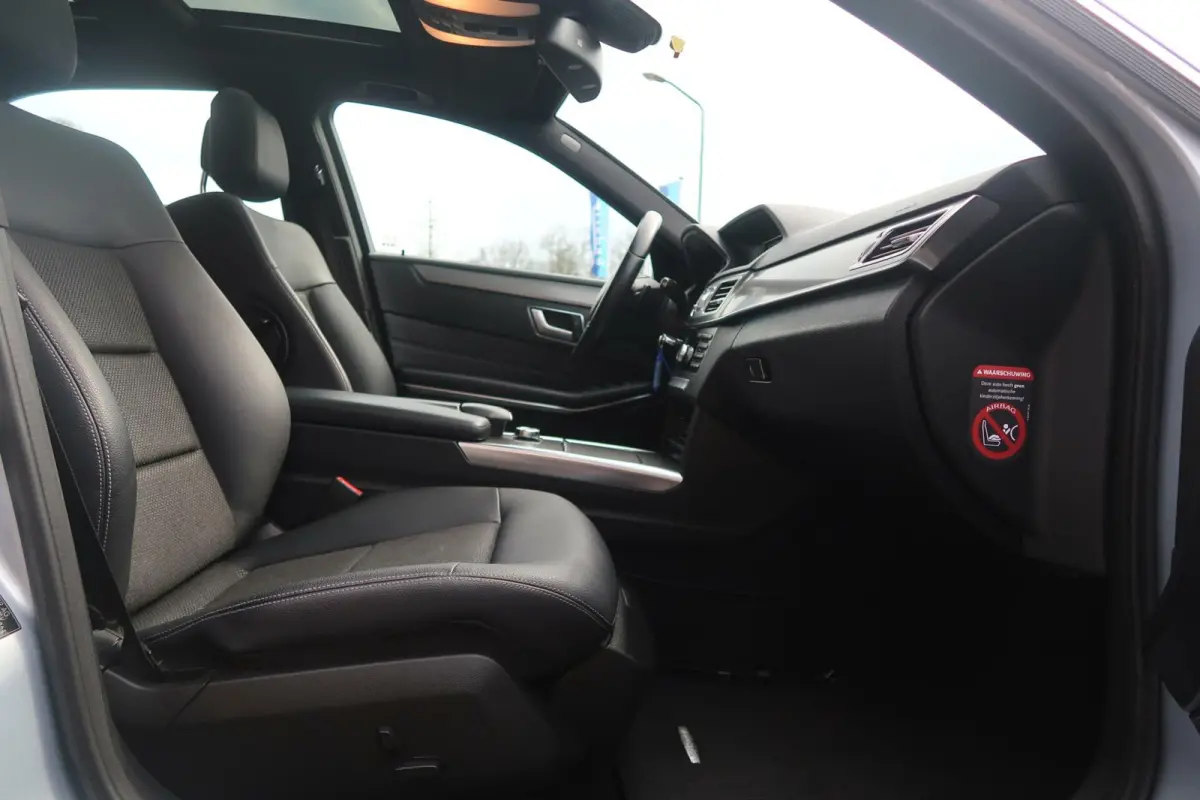 200 Aut FACELIFT|PANORAMADAK|TREKHAAK|SPORT PAKKET|LED|NAVIGATIE|ORIGINEEL NEDERLANDS