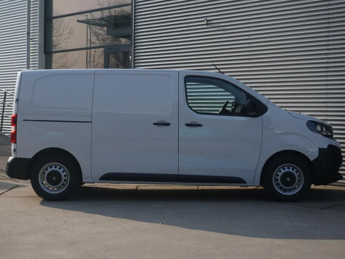 Electric L2 75 kWh | 8 jaar garantie | e-PTO 400V | navigatie incl. Apple Carplay | camera | rijklaarprijs