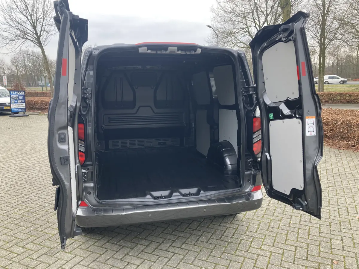 320 2.0 TDCI L1H1 Limited | BPM VRIJ! | DEMO        SUPER-COMPLEET!!!