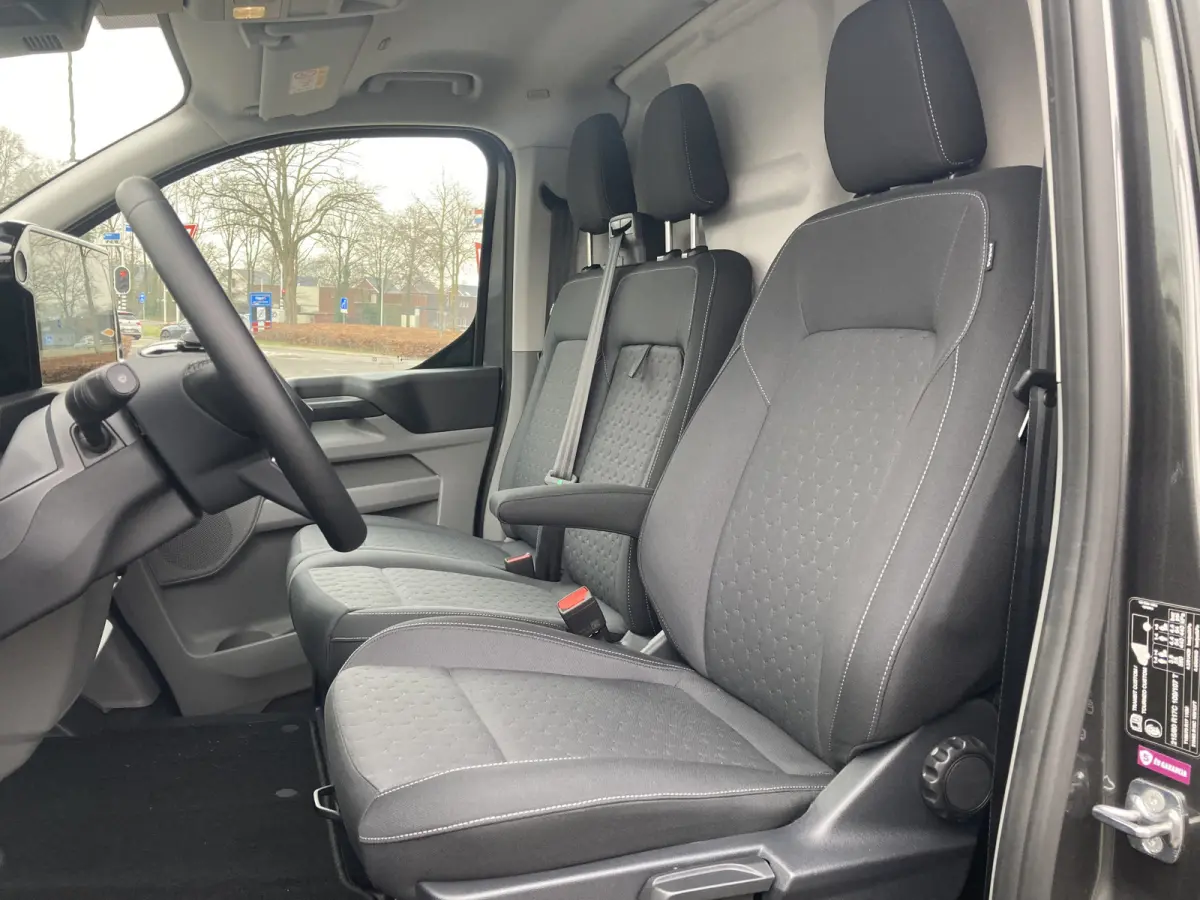 320 2.0 TDCI L1H1 Limited | BPM VRIJ! | DEMO        SUPER-COMPLEET!!!