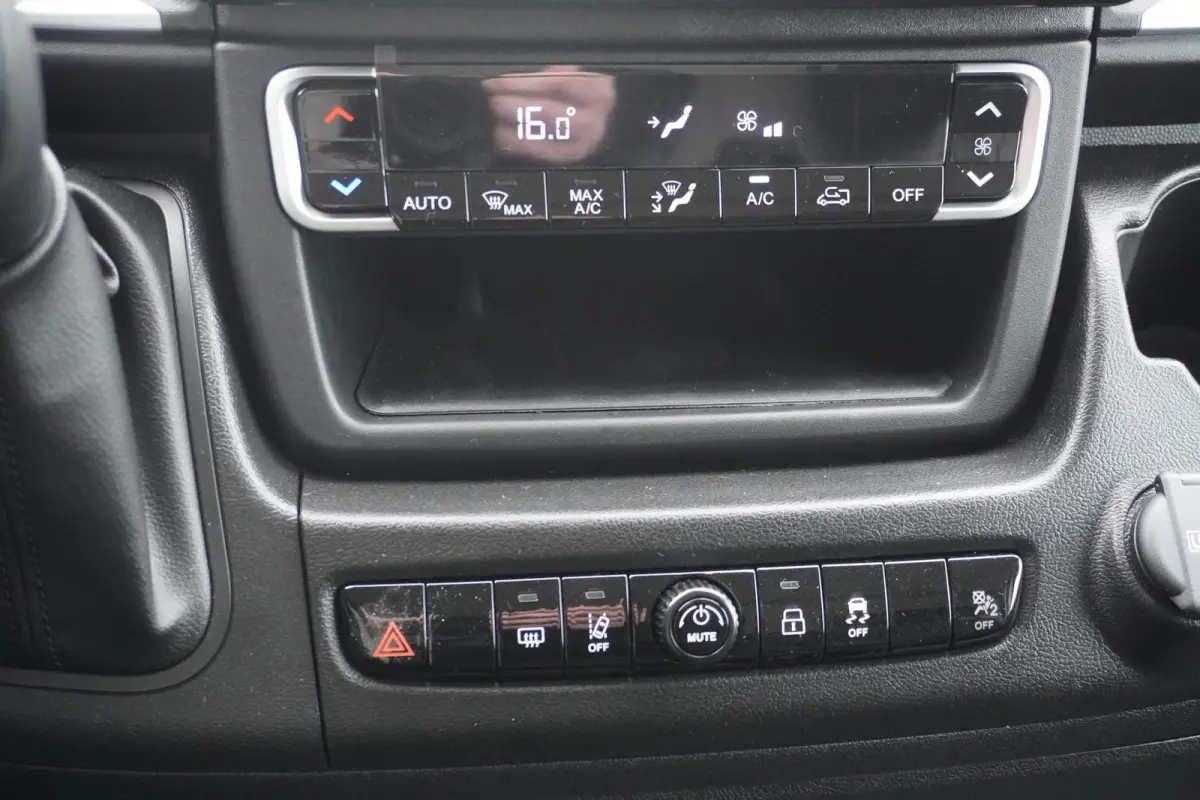2.2 BlueHDi 140PK S&S L2H2 3.5t Automaat Nr. V192 | Climate | Cruise | Navi | 360 Camera | Blis
