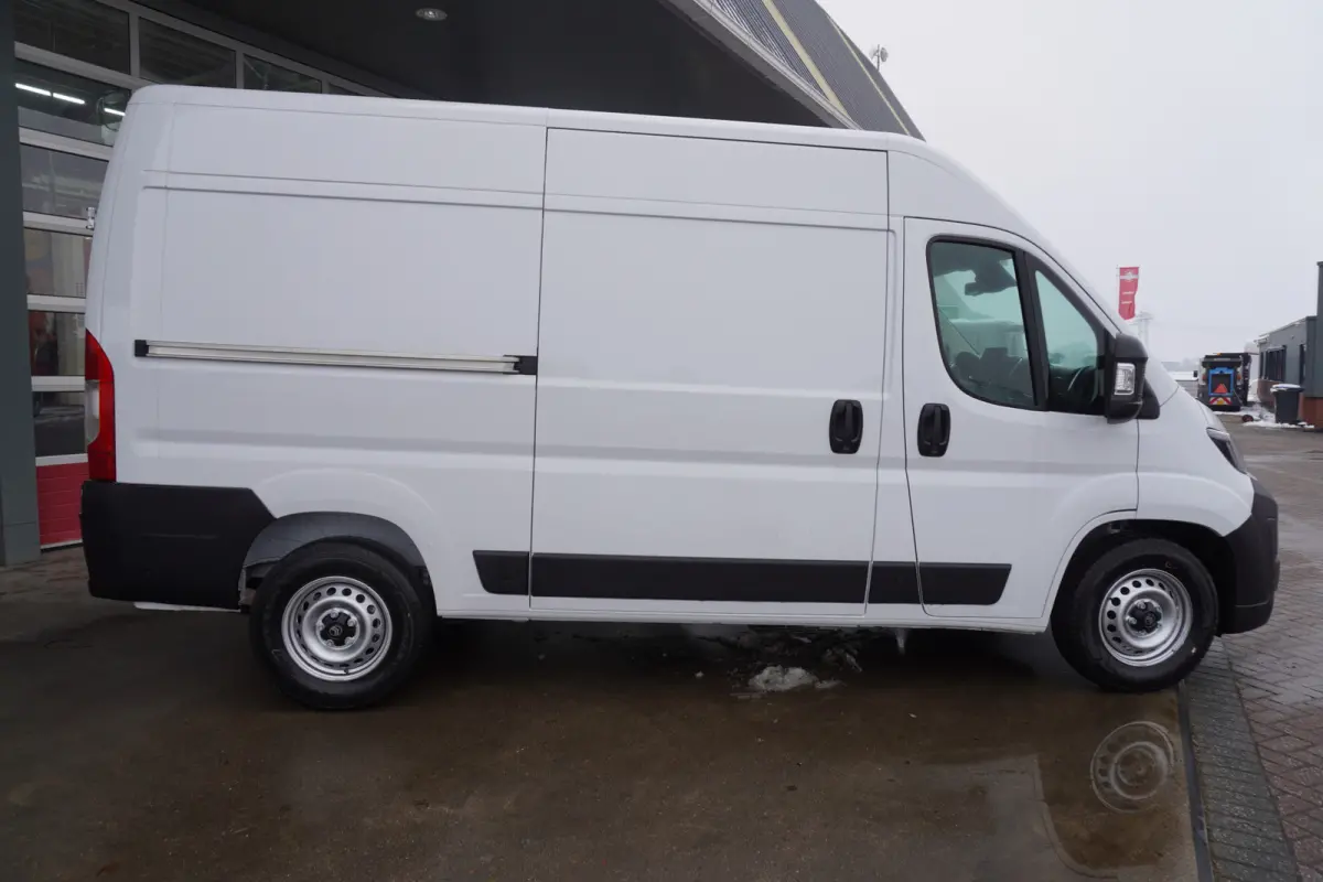 2.2 BlueHDi 140PK S&S L2H2 3.5t Automaat Nr. V205 | Climate | Cruise | Navi | 360 Camera | Blis | Betimmering