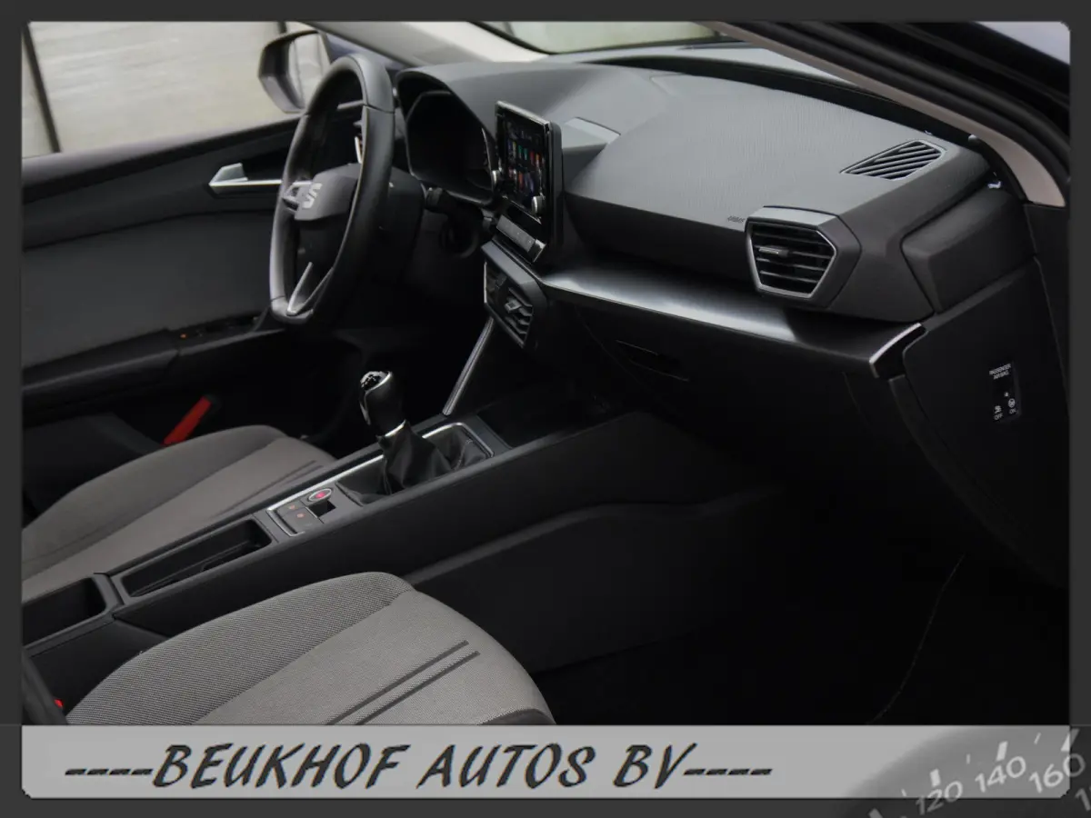 1.0 TSI Style Business Intense Trekhaak Carplay