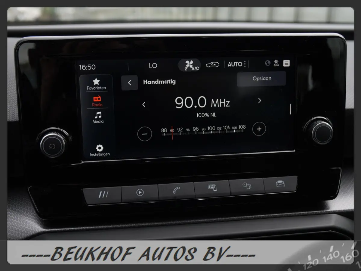 1.0 TSI Style Business Intense Trekhaak Carplay