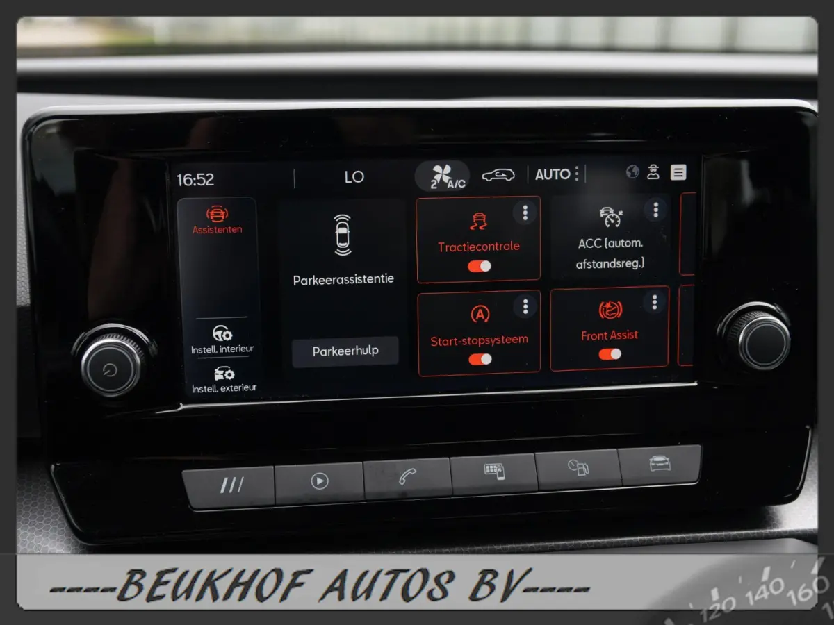 1.0 TSI Style Business Intense Trekhaak Carplay