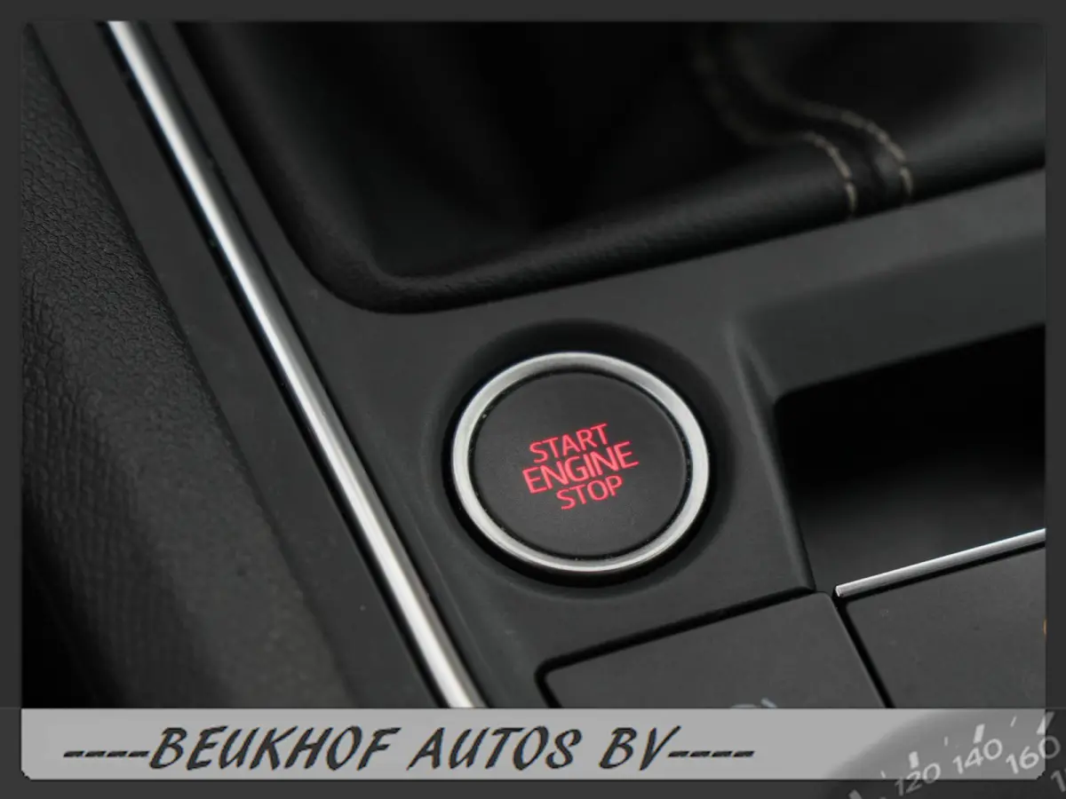 1.0 TSI Style Business Intense Trekhaak Carplay