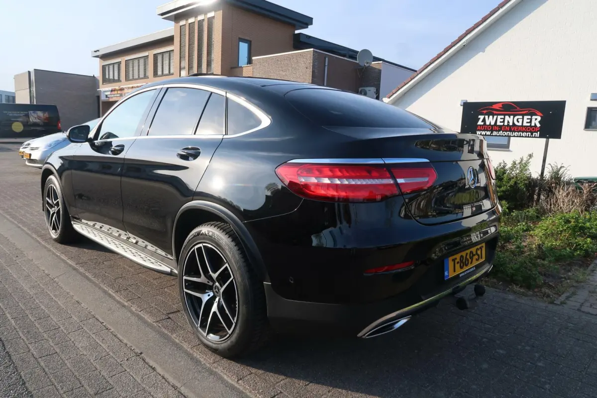 300 4MATIC AMG|SCHUIFDAK|TREKHAAK|BURMESTER|SFEER VERLICHTING|CAMERA|DEALER ONDERHOUDEN