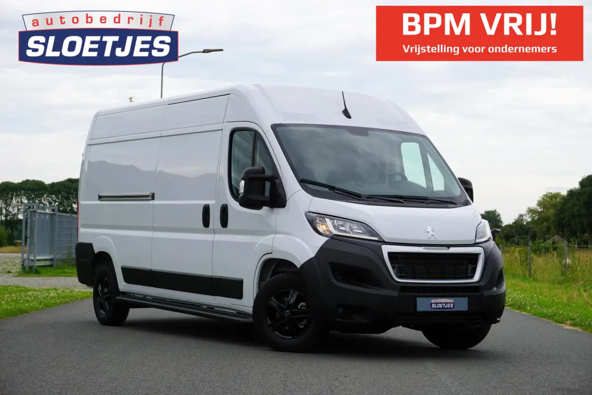 335 2.2 BlueHDi 140 L3H2 Premium Nieuw |140 pk |Carplay |Camera |Cruise |Bluetooth |3500 KG |Direct leverbaar |EURO6D |BPM voordeel!