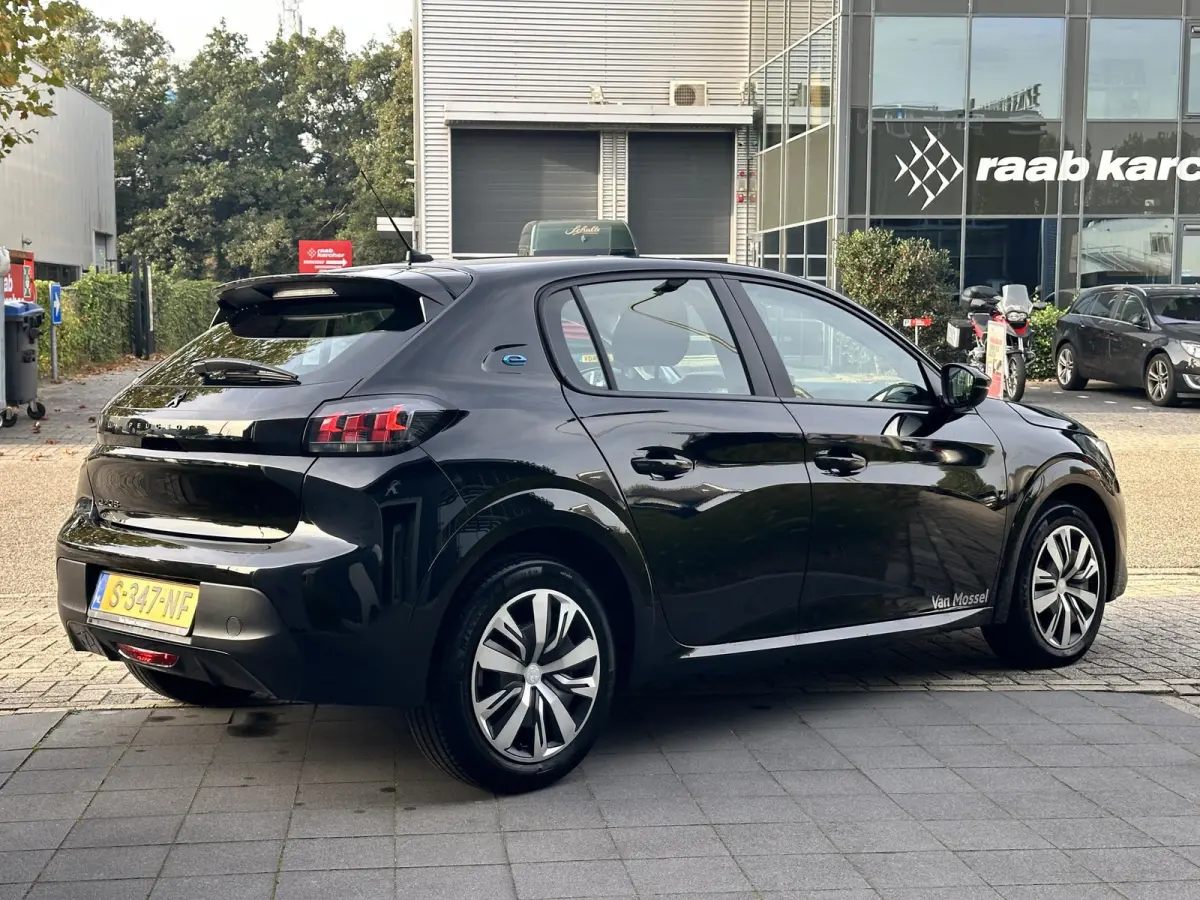 EV Active 50 kWh Apple carplay