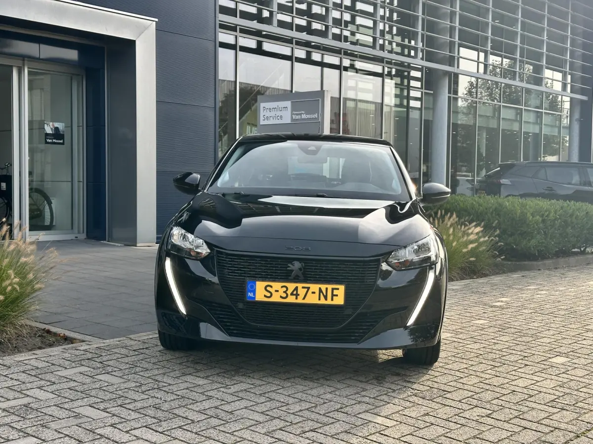 EV Active 50 kWh Apple carplay