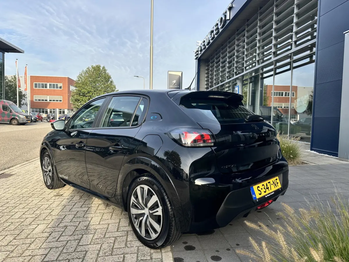 EV Active 50 kWh Apple carplay