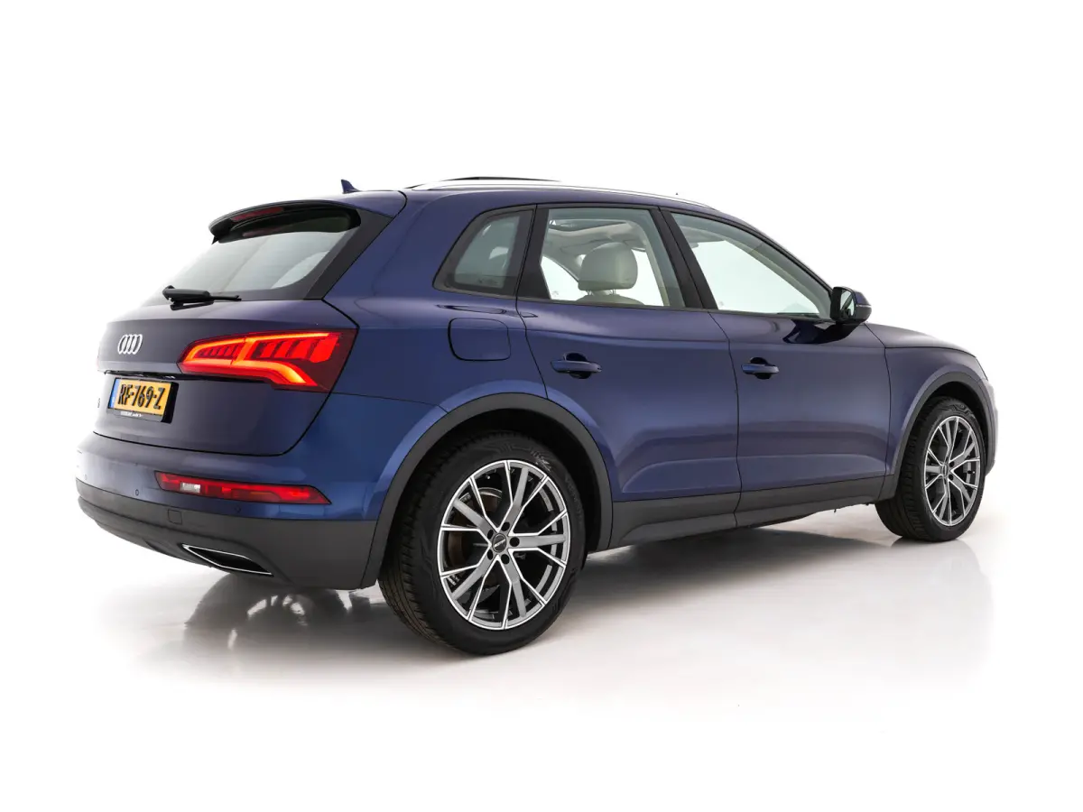 2.0 TDI Pro Line *PANO | XENON | LEATHER | NAVI-FULLMAP | HEATED-COMFORTSEATS | ECC | KEYLESS | PDC | CRUISE | 20''ALU*