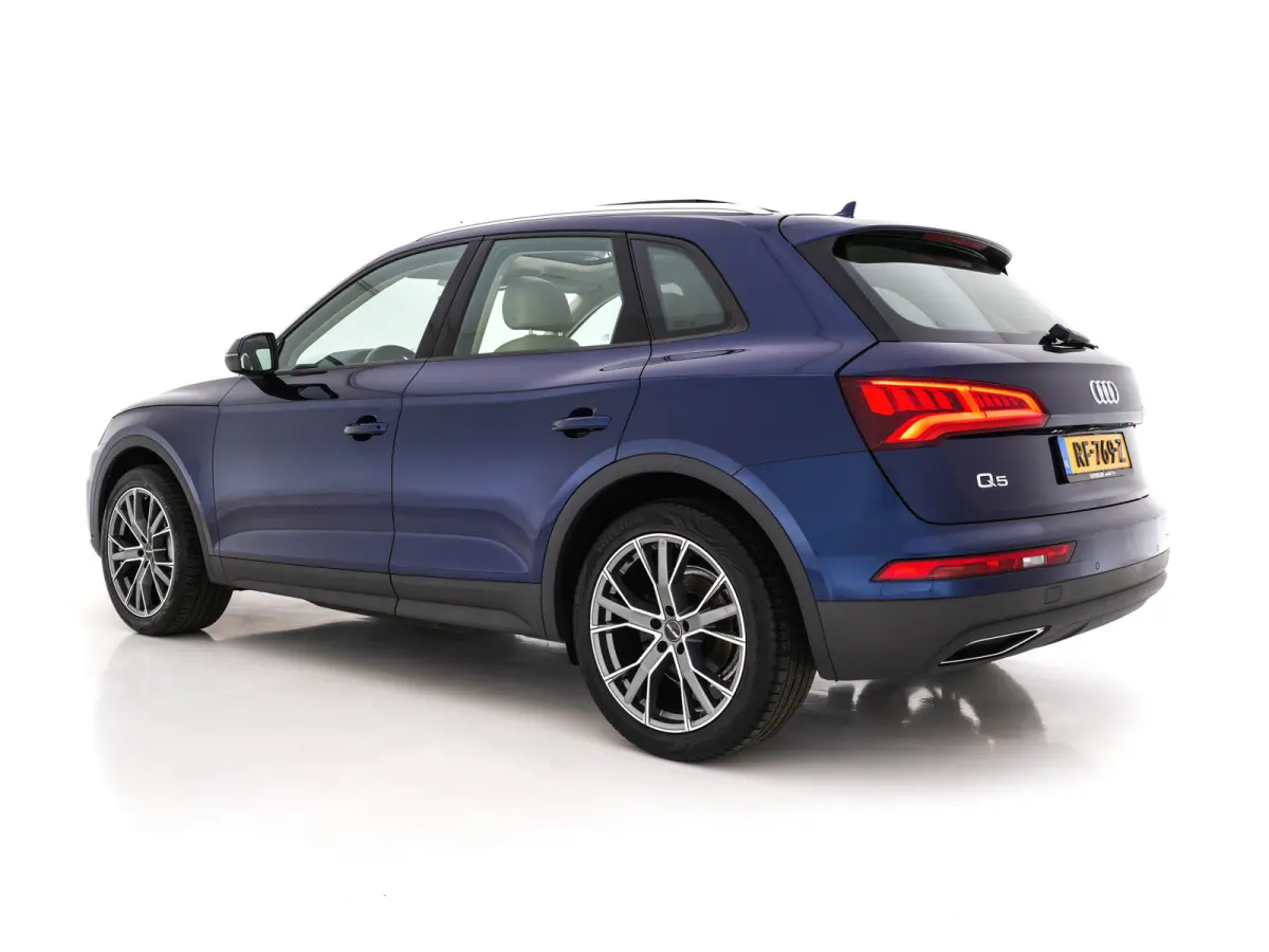 2.0 TDI Pro Line *PANO | XENON | LEATHER | NAVI-FULLMAP | HEATED-COMFORTSEATS | ECC | KEYLESS | PDC | CRUISE | 20''ALU*