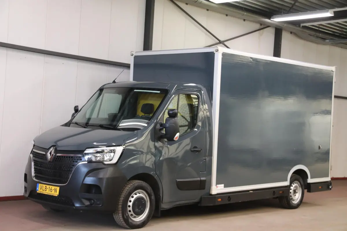 150PK AUTOMAAT LOWLINER VERKOOPWAGEN