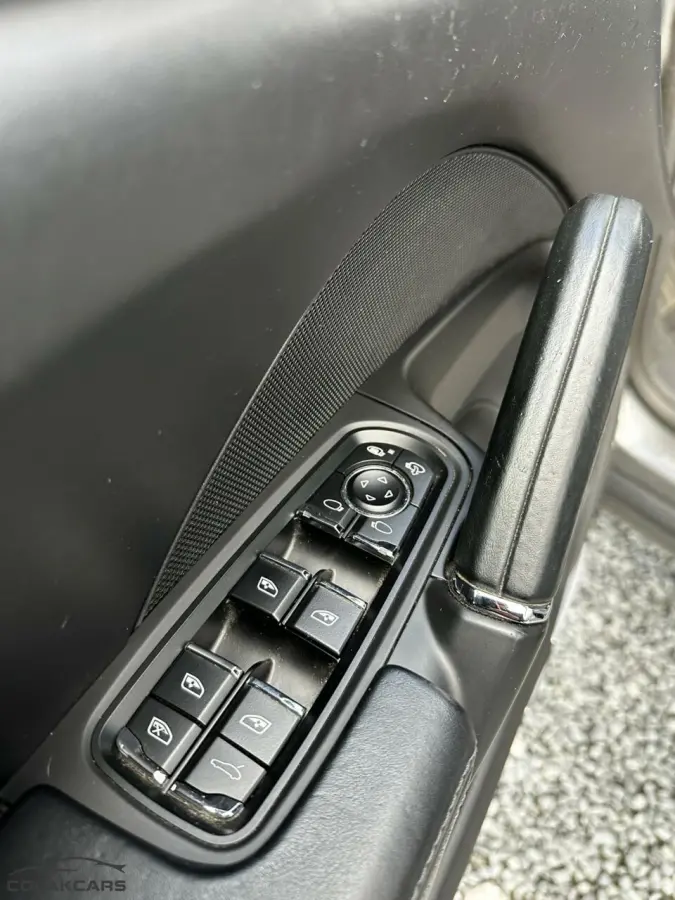 3.0 D Turbo uitv. Dak Vol uitgerust