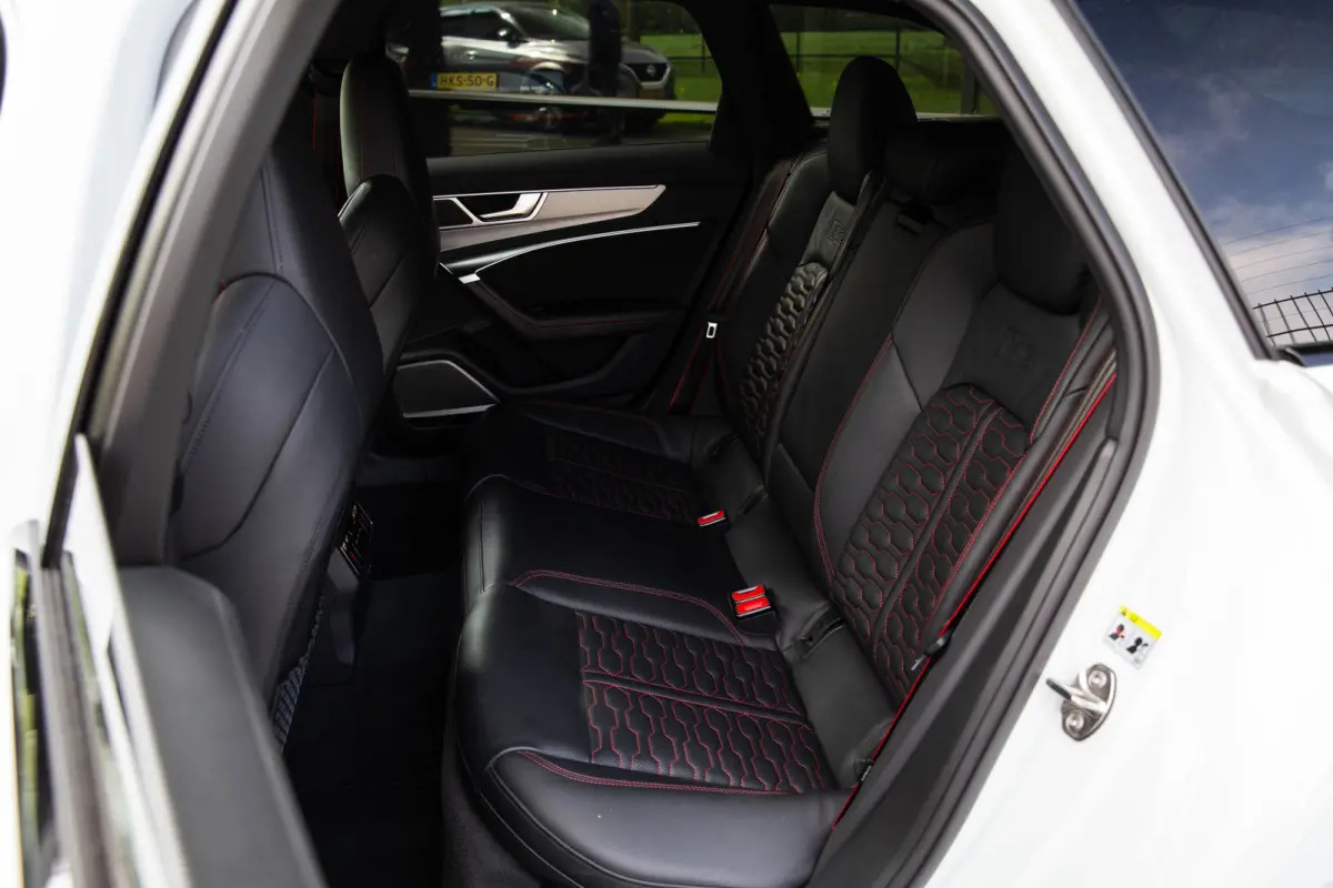 4.0 TFSI Quattro , B&O Advanced, Nachtzicht, 4-wielsturing, Head-up display, Trekhaak, Laser
