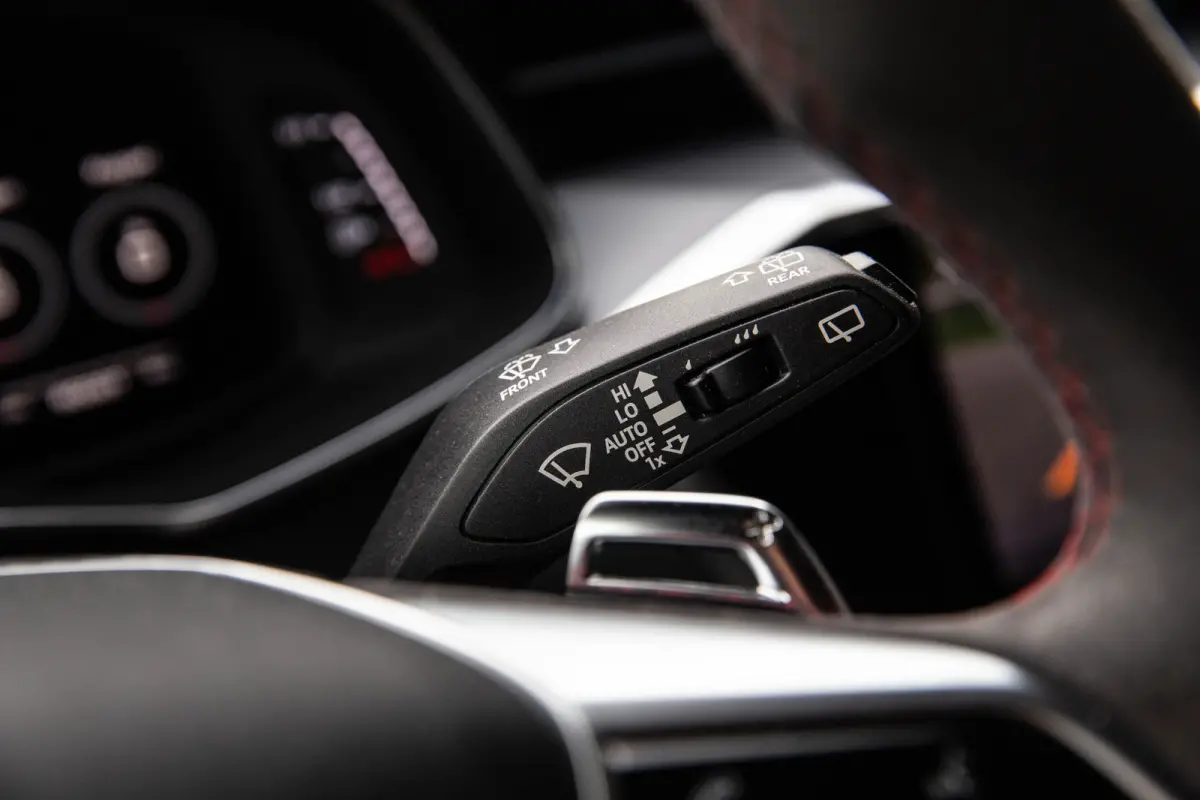 4.0 TFSI Quattro , B&O Advanced, Nachtzicht, 4-wielsturing, Head-up display, Trekhaak, Laser
