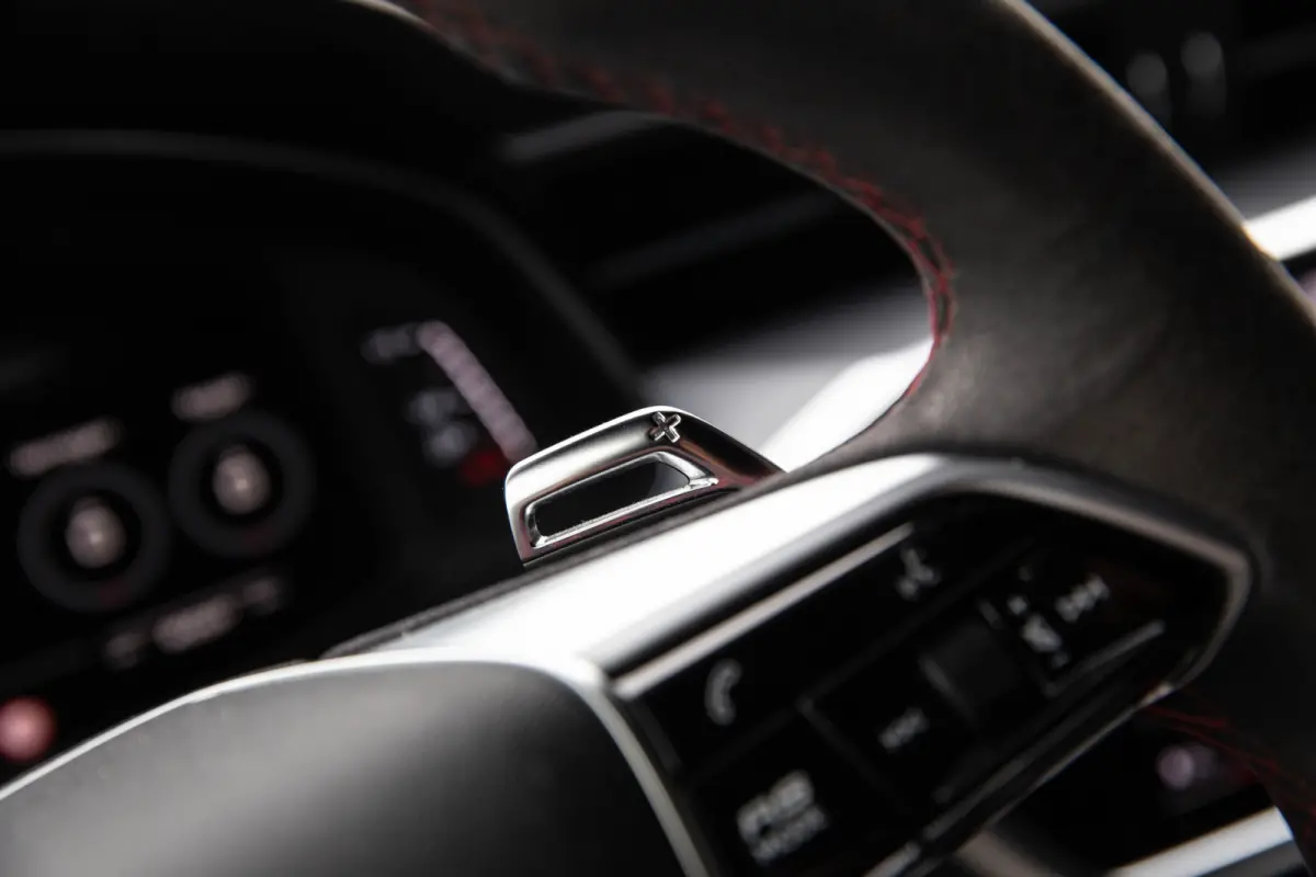 4.0 TFSI Quattro , B&O Advanced, Nachtzicht, 4-wielsturing, Head-up display, Trekhaak, Laser