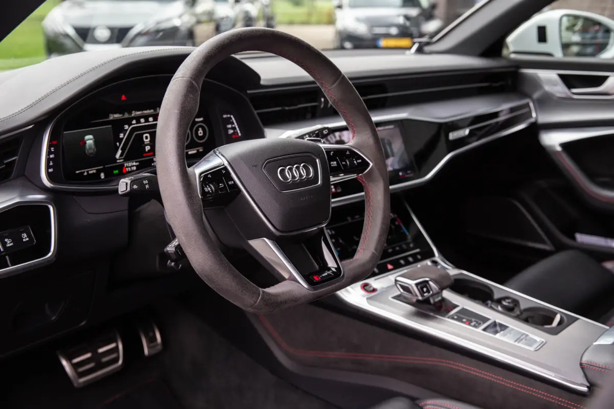 4.0 TFSI Quattro , B&O Advanced, Nachtzicht, 4-wielsturing, Head-up display, Trekhaak, Laser
