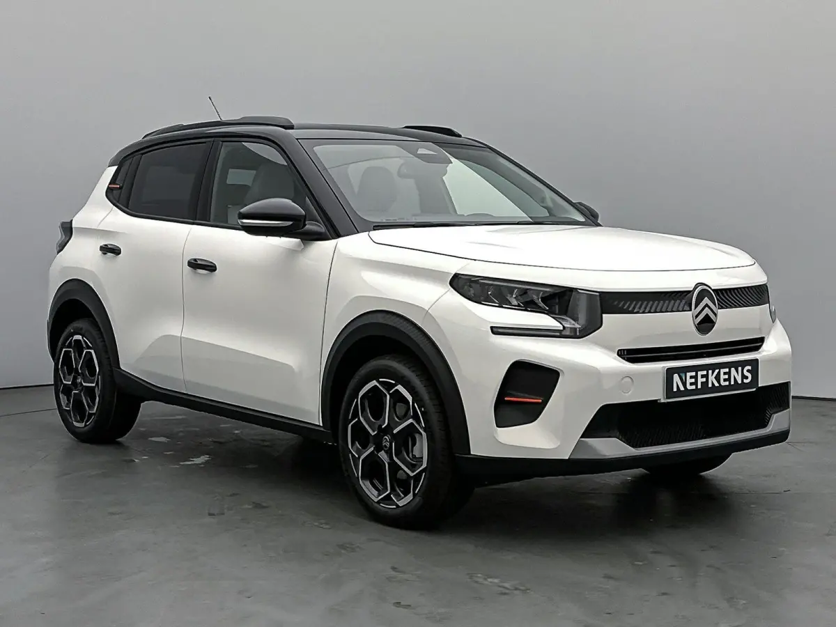 1.2 Turbo 100pk Plus Uit voorraad leverbaar!| Navigatie | Achteruitrijcamera | Cruise control | Apple Carplay/Android Auto | DAB+ radio | 17" lichtmetalen velgen |