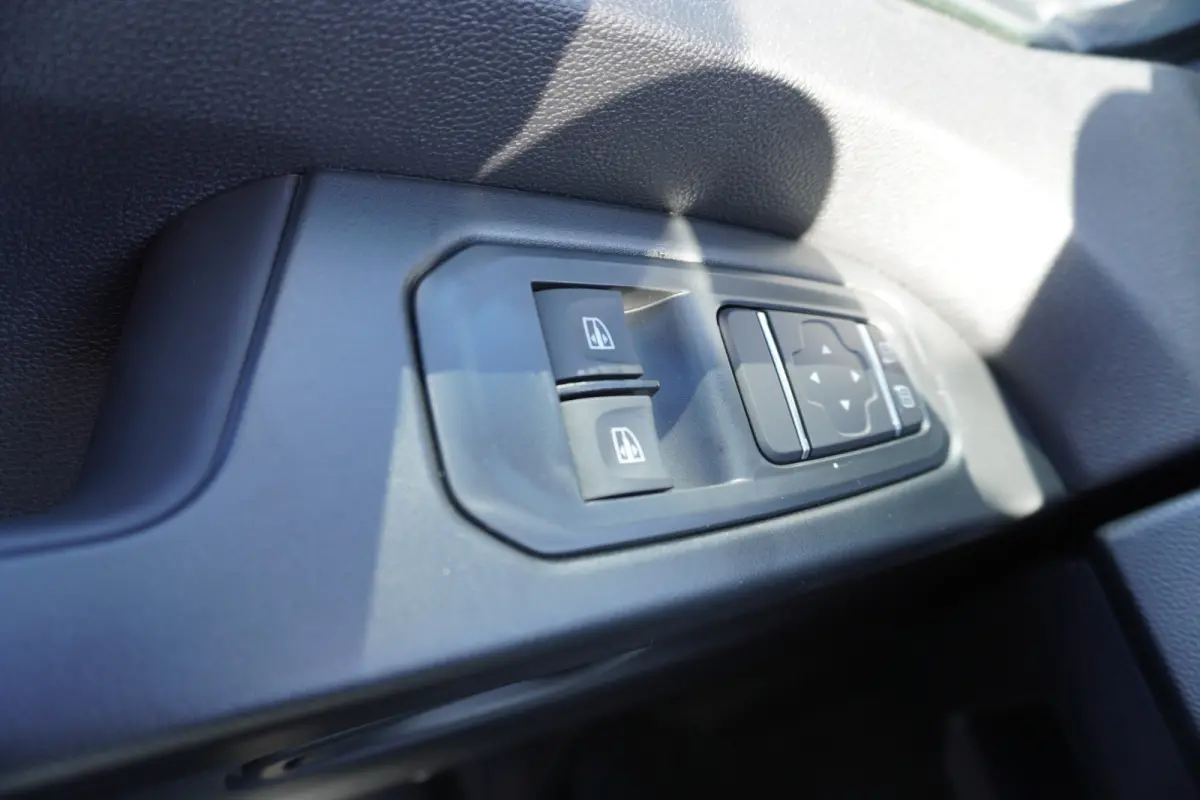 2.0 Blue dCi 130PK T29 L2H1 Dubbelcabine Nr. V017 | Airco |  Apple CP/Android auto | trekhaak