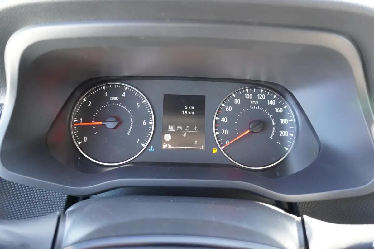 2.0 Blue dCi 130PK T29 L2H1 Dubbelcabine Nr. V017 | Airco |  Apple CP/Android auto | trekhaak