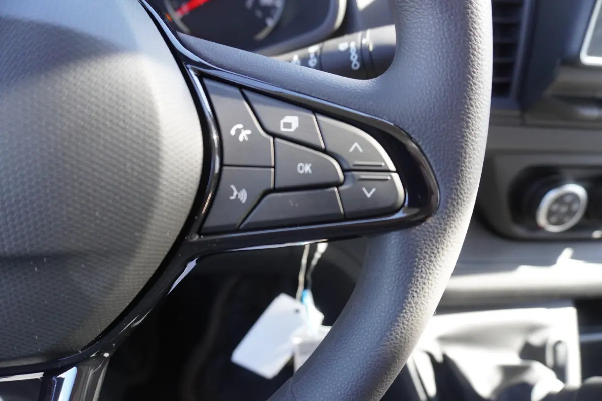 2.0 Blue dCi 130PK T29 L2H1 Dubbelcabine Nr. V017 | Airco |  Apple CP/Android auto | trekhaak