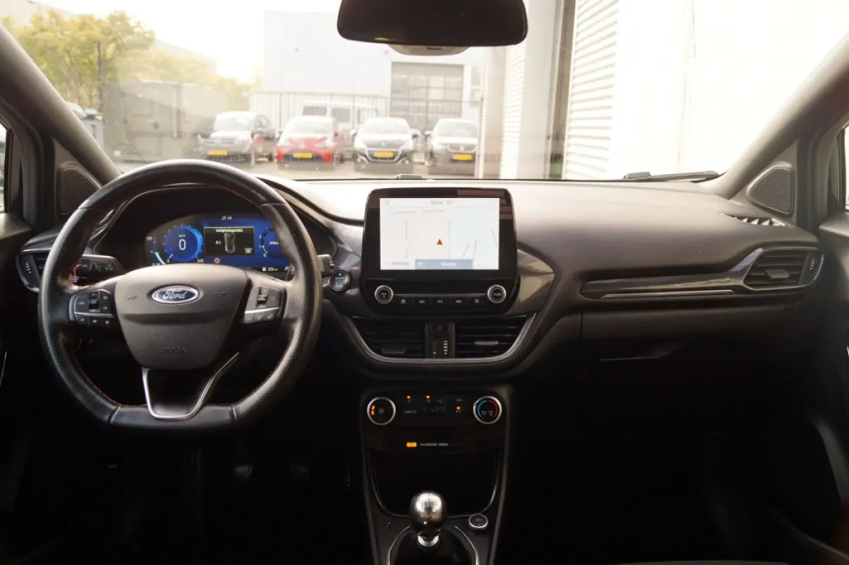 1.0 Ecoboost 124pk ST-Line -NAVI-AIRCO-PDC-