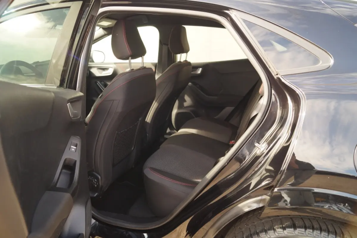 1.0 Ecoboost 124pk ST-Line -NAVI-AIRCO-PDC-