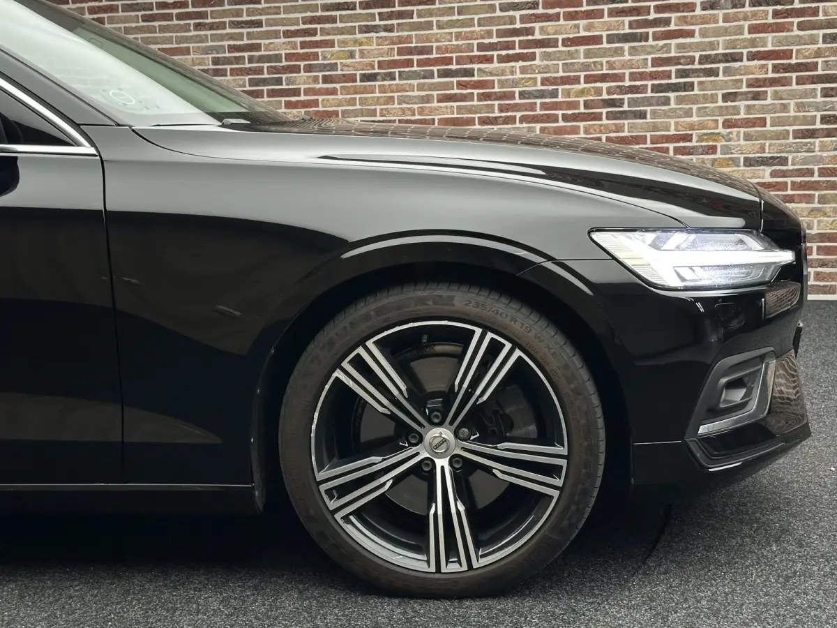 2.0 T6 Benzine AWD Inscription | Intellisafe| Pilot Assist| CarPlay|Standkachel| Adaptive light| BTW auto|
