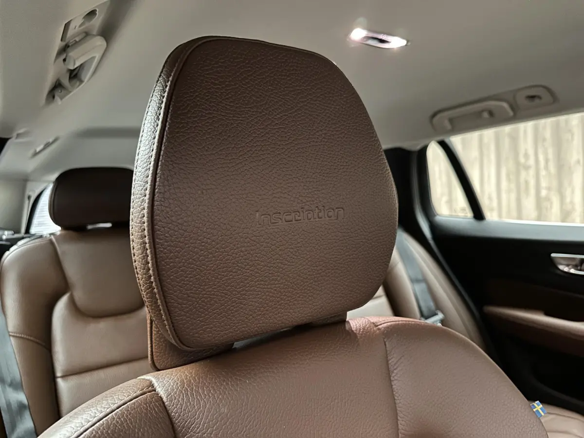 2.0 T6 Benzine AWD Inscription | Intellisafe| Pilot Assist| CarPlay|Standkachel| Adaptive light| BTW auto|