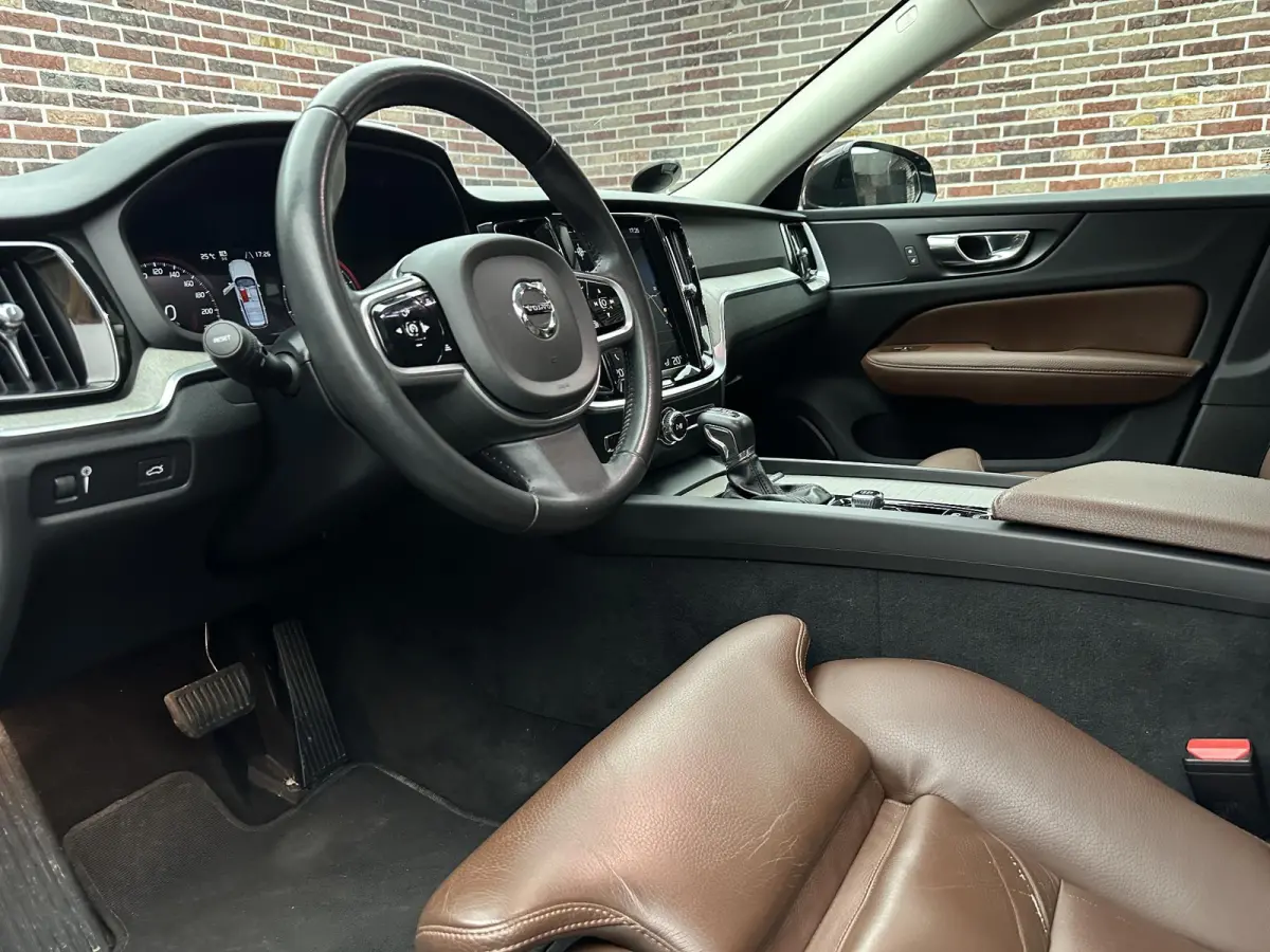 2.0 T6 Benzine AWD Inscription | Intellisafe| Pilot Assist| CarPlay|Standkachel| Adaptive light| BTW auto|
